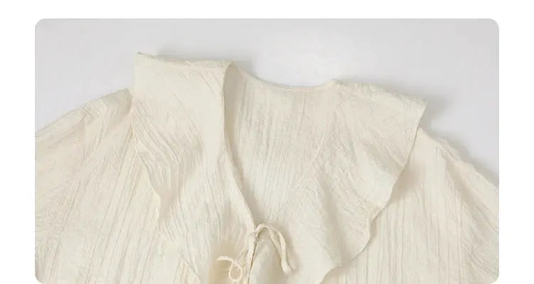 CHIC VEN white women's shirt, loose-fit crinkled fabric with ruffled edges and back lace-up tie