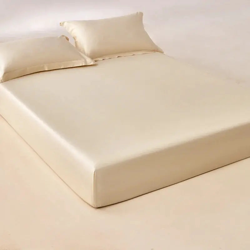 Simples Market Egyptian cotton fitted bed sheet in cream, 800TC, fits single to king beds.
