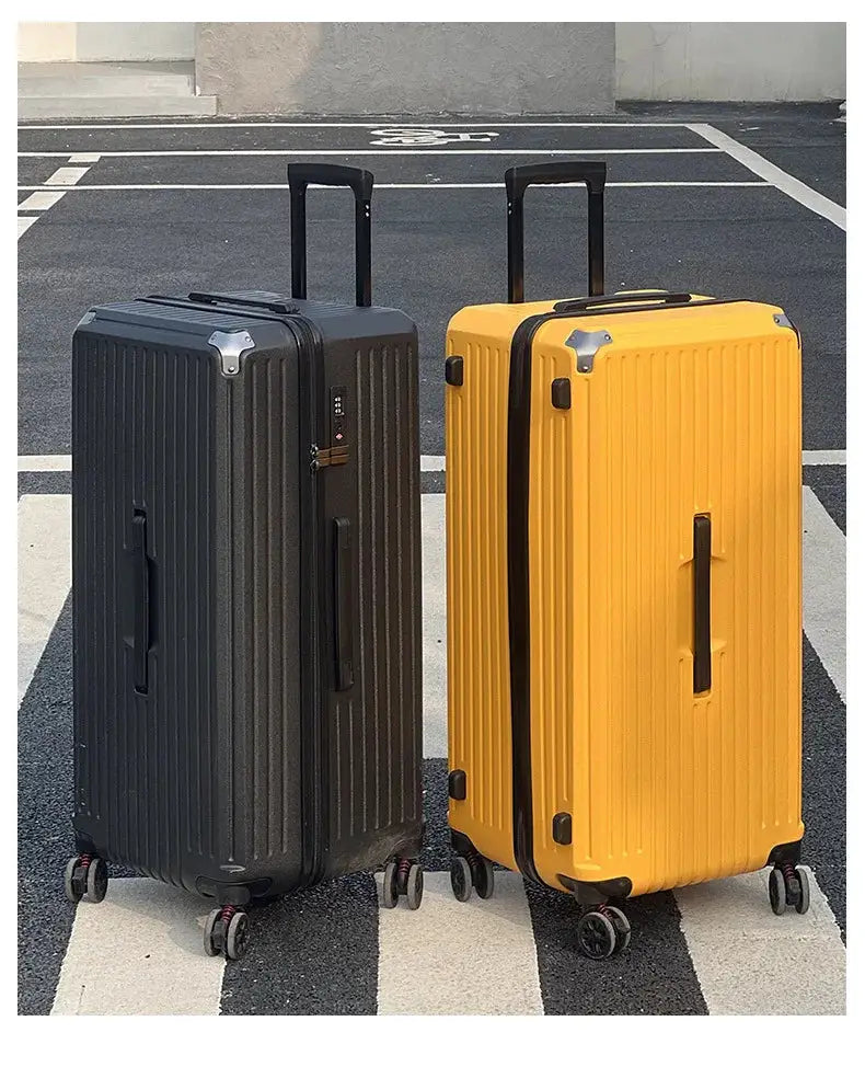 Hard-shell carry-on luggage set by Simples Market: two 4-wheel suitcases in black and yellow.
