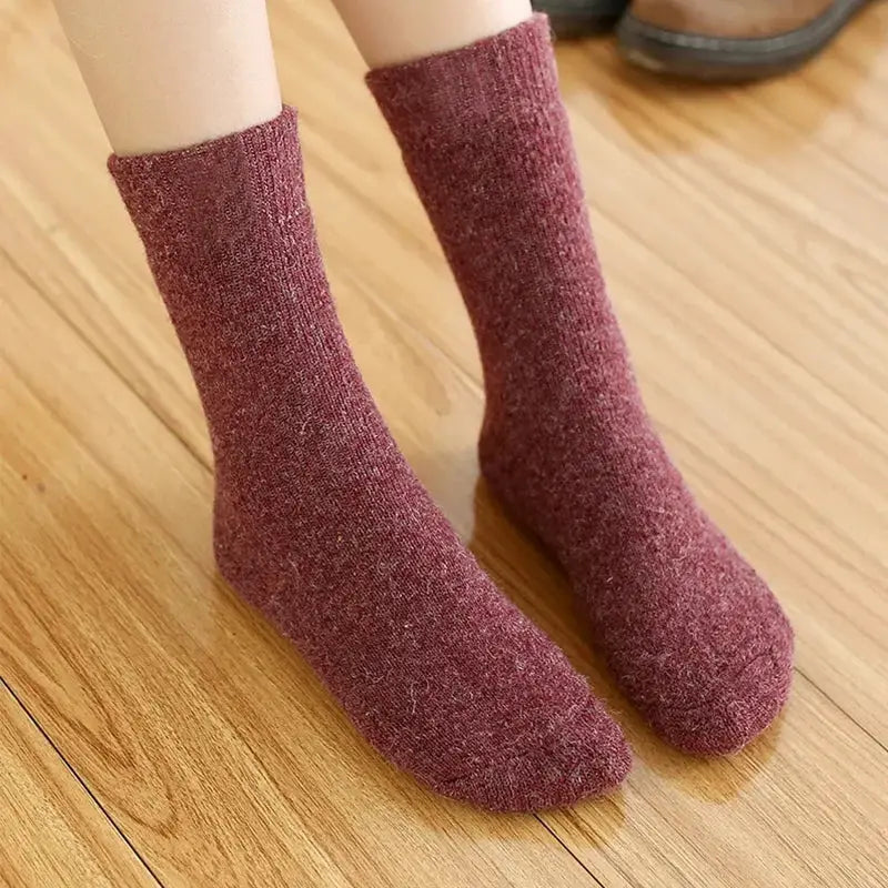 Unisex Merino Wool Winter Thermal Plush Snow Socks For Men And Women Solid Color