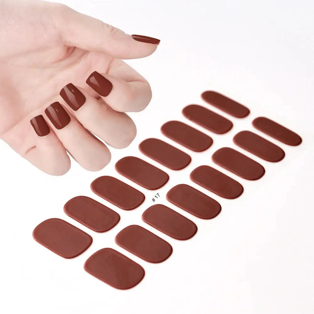 16-tip brown nail sticker strips by Simples Market for full-coverage gel nail art wraps