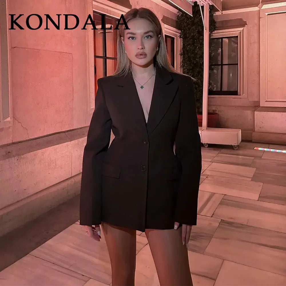 KONDALA black single-breasted blazer with pockets, oversized suit jacket worn by model