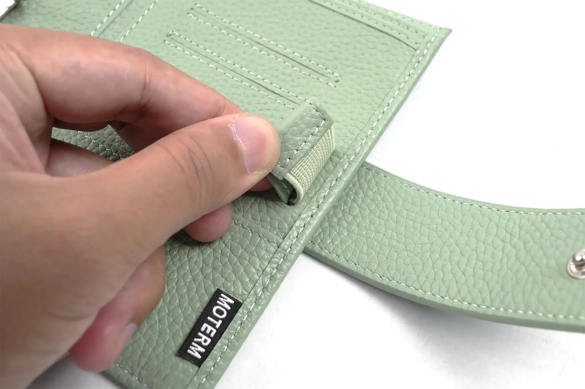 Moterm Luxe 2.0 pocket planner in pale green pebbled leather with strap and 30mm rings by Simples Market