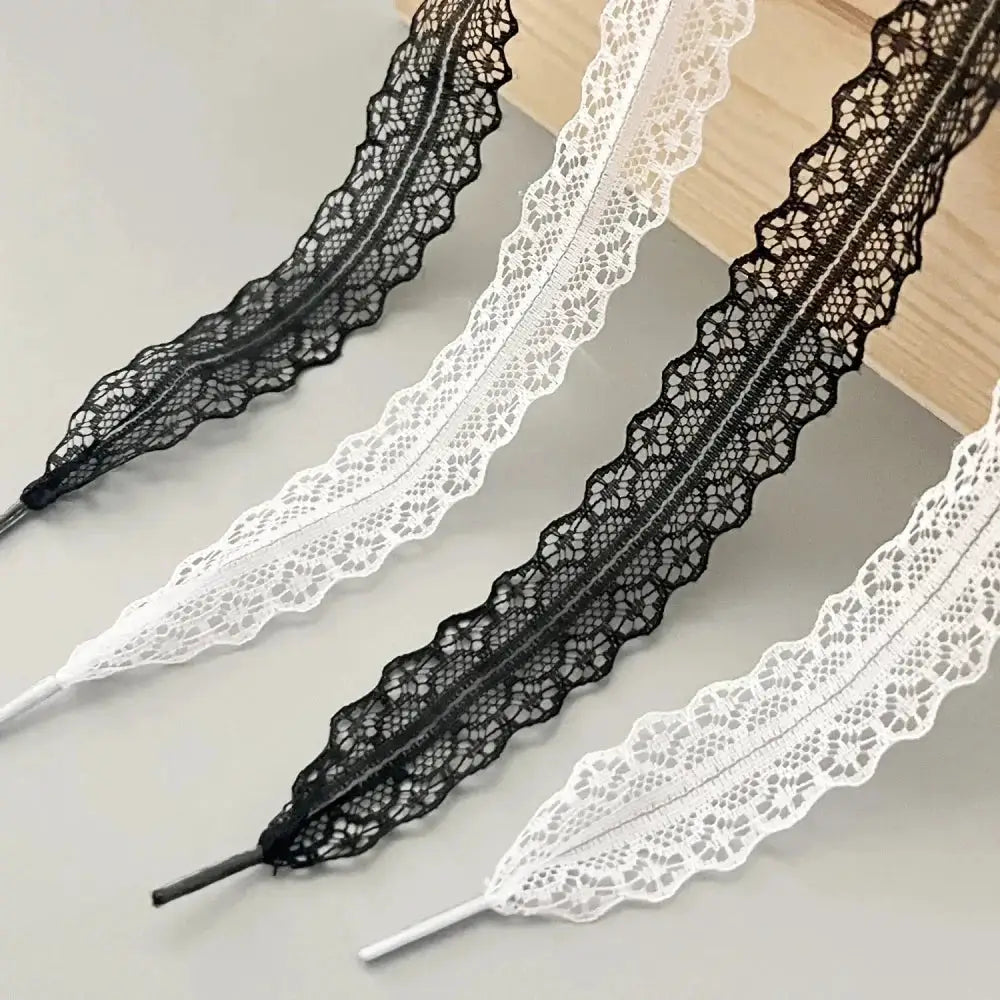 Women's lace-up shoelaces for sneakers; black and white lace flat laces, Simples Market