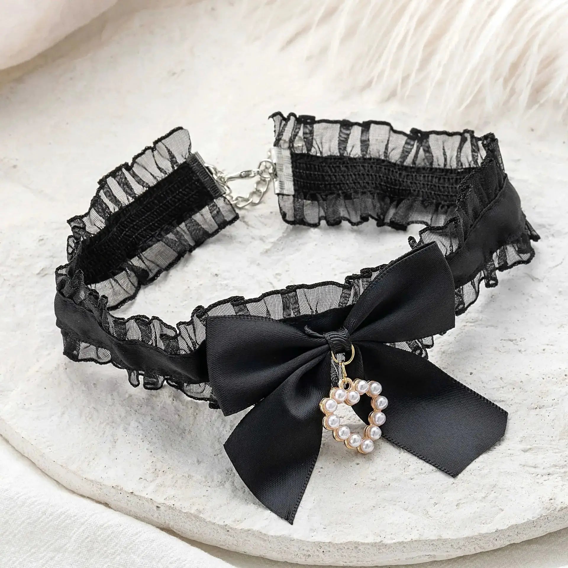 Women's Cute Collar Lolitas Handmade Vintage Lace Heart Choker Necklace Gothic Bow Knot Fashion Accessory