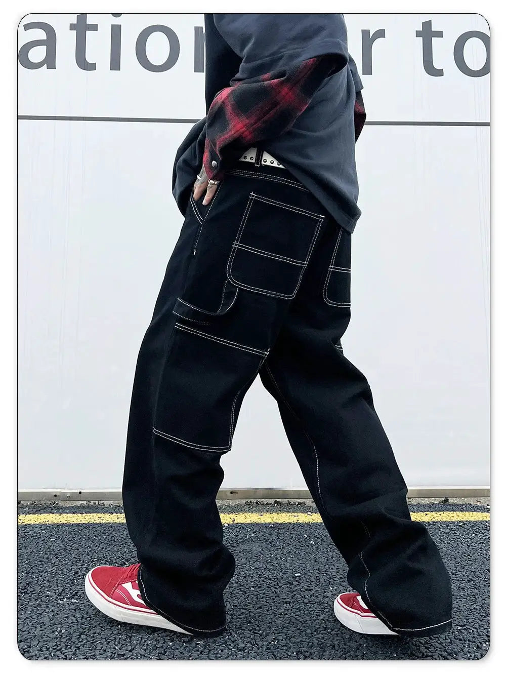 Liys Retro black work jeans for men; cargo pockets and contrast white stitching