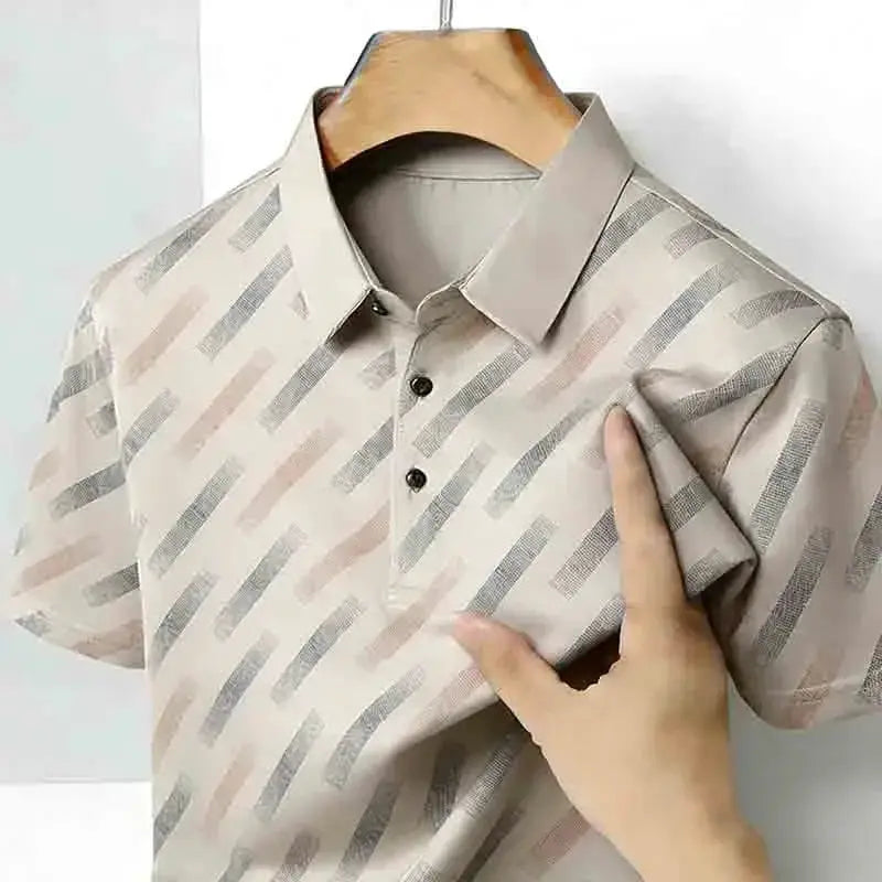 Men's polo shirt Simples Market, short sleeves, diagonal beige-gray stripes, lapel collar.