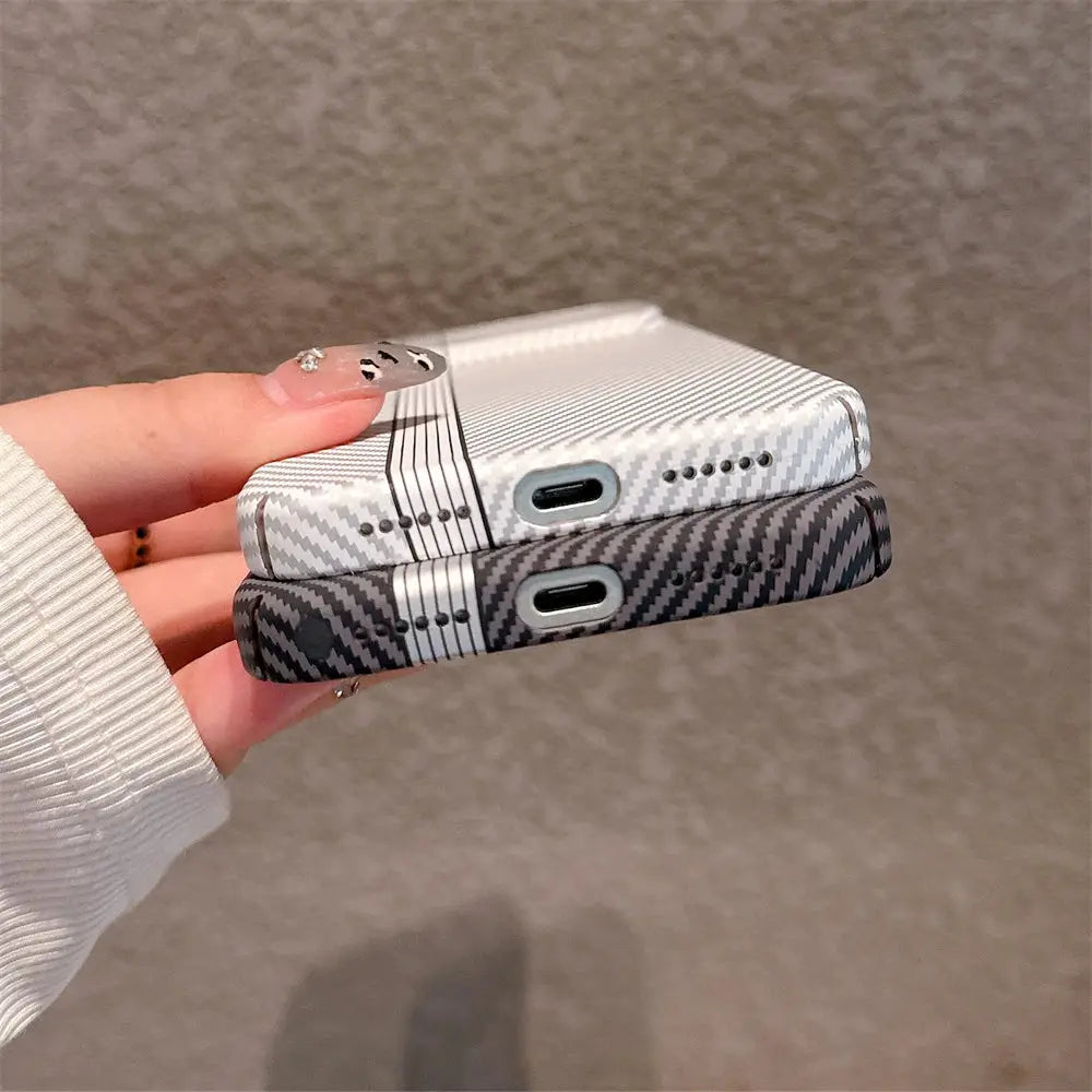 Simples Market Kevlar carbon fibre PC hard case for iPhone 11–17; two ultra-thin, shockproof camera bumper covers in white/grey and black/grey