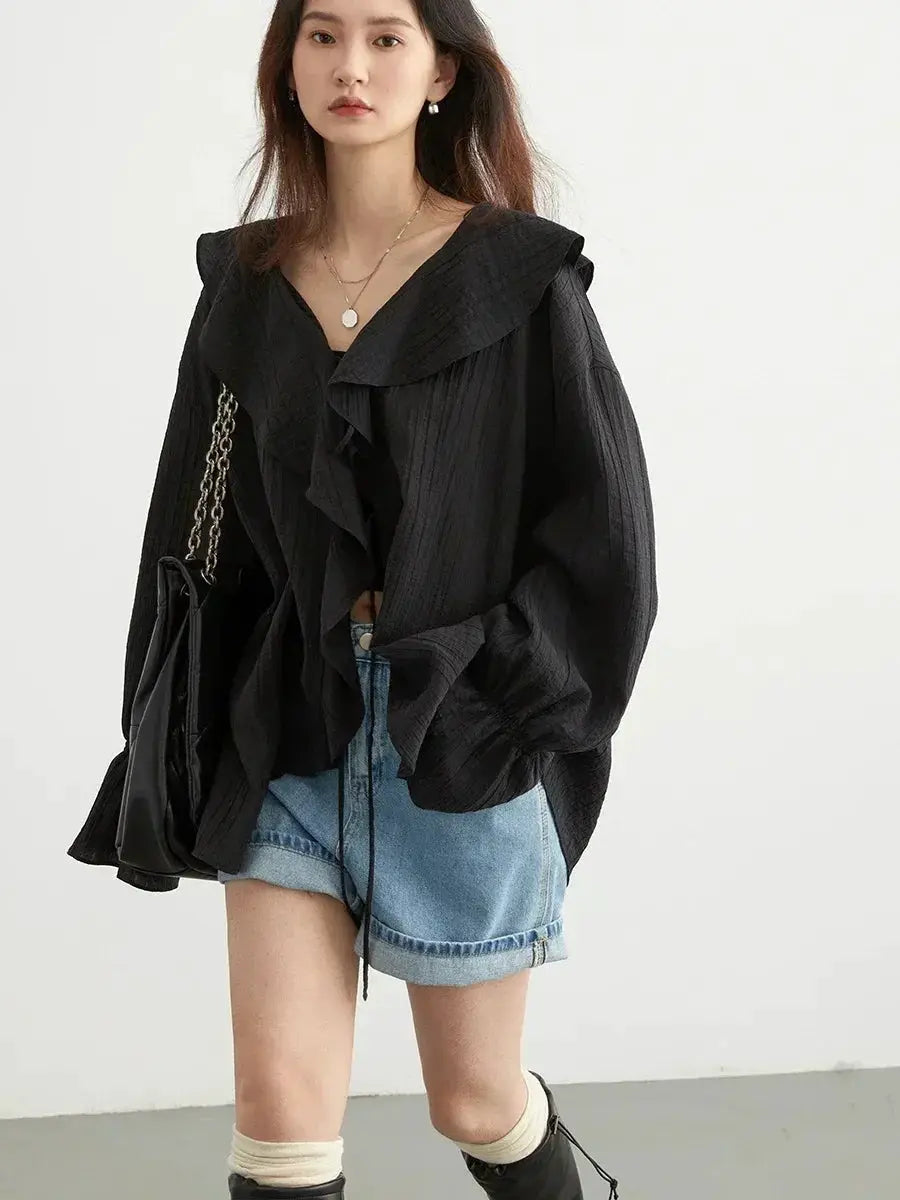 Women's black loose shirt with ruffled edges and V-neck lace-up front, Simples Market