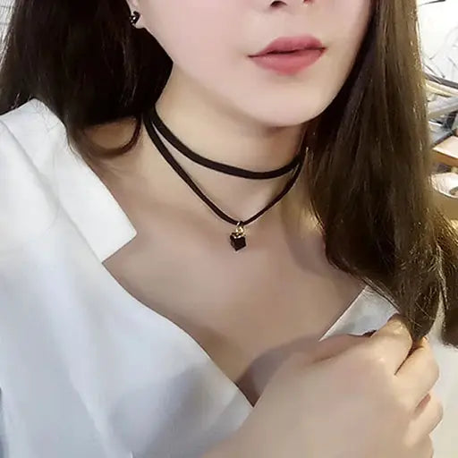 Wholesale Bijoux Love Vintage Triangle Geometry Tattoo Waterdrop Clavicle Choker Necklace For Women Chain Jewelry