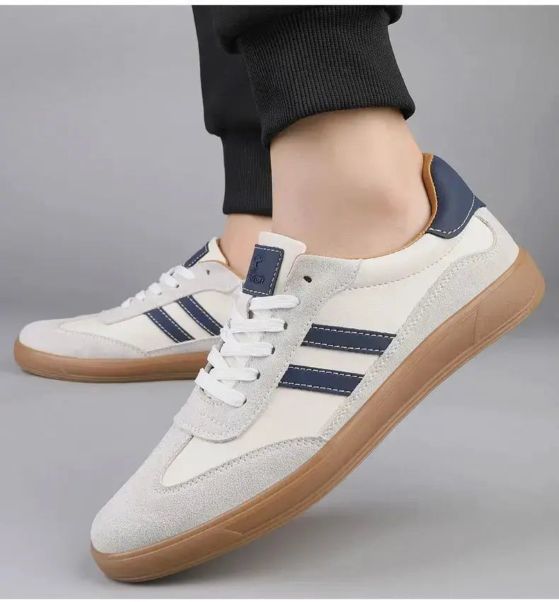 Pair of men's leather sneakers Simples Market, cream with navy stripes and gum sole
