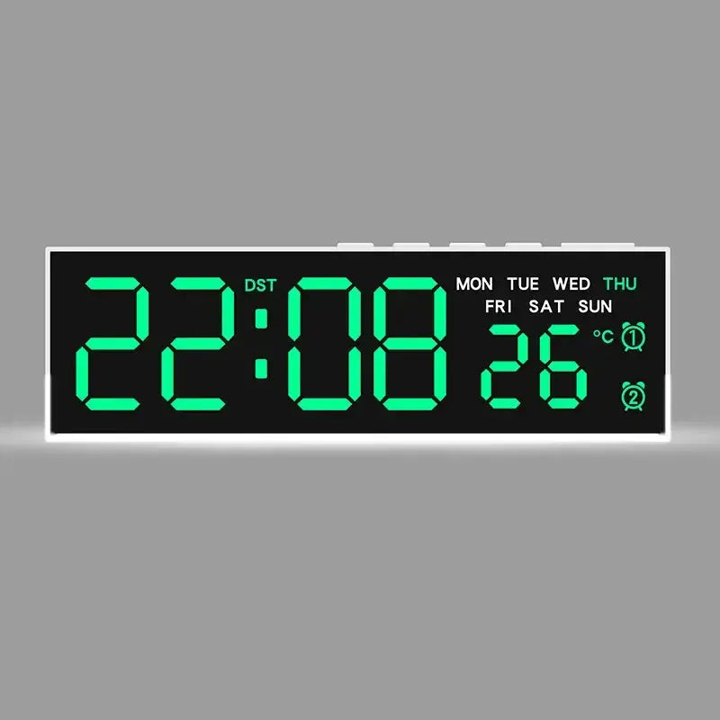 USB powered digital alarm clock with green LED display, 12/24h, DST, temp 26°C, weekday indicators, 3 brightness levels.