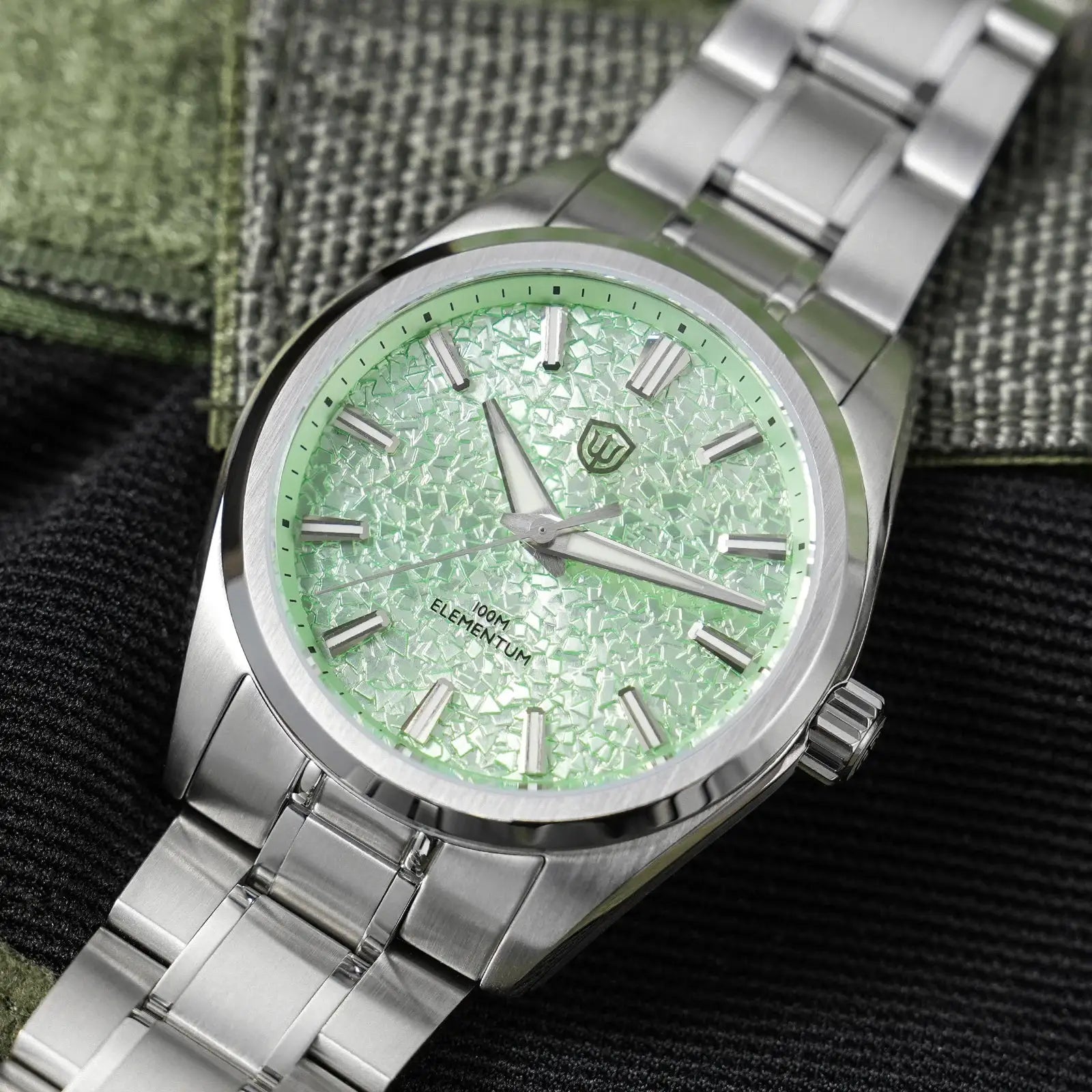 Watchdives WD0003C quartz men's wristwatch with 38mm case, lime green ice-crack dial, stainless steel band, Elementum