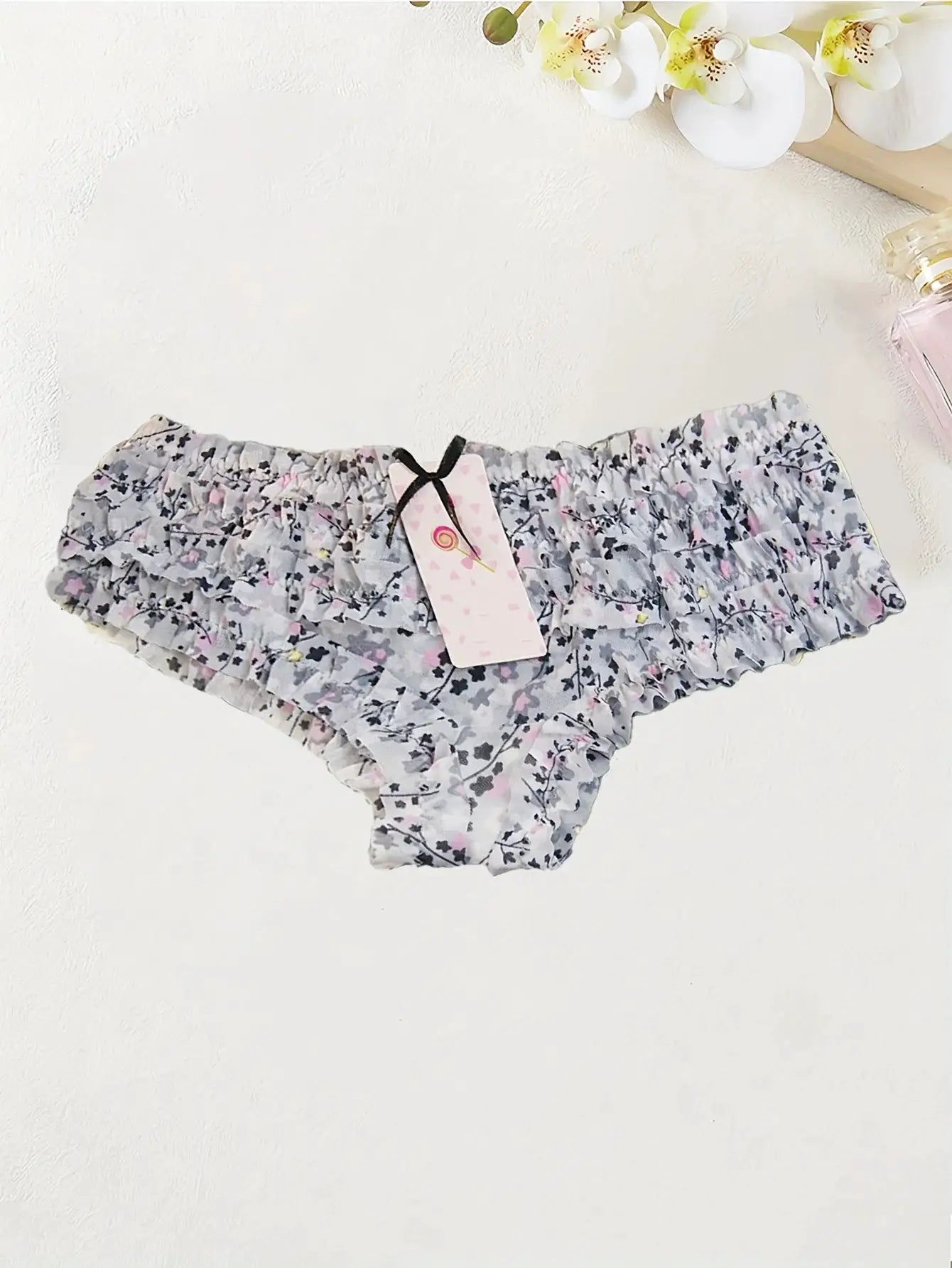 Women's low-rise briefs, Simples Market, 4-piece floral gray knit set with pink accents