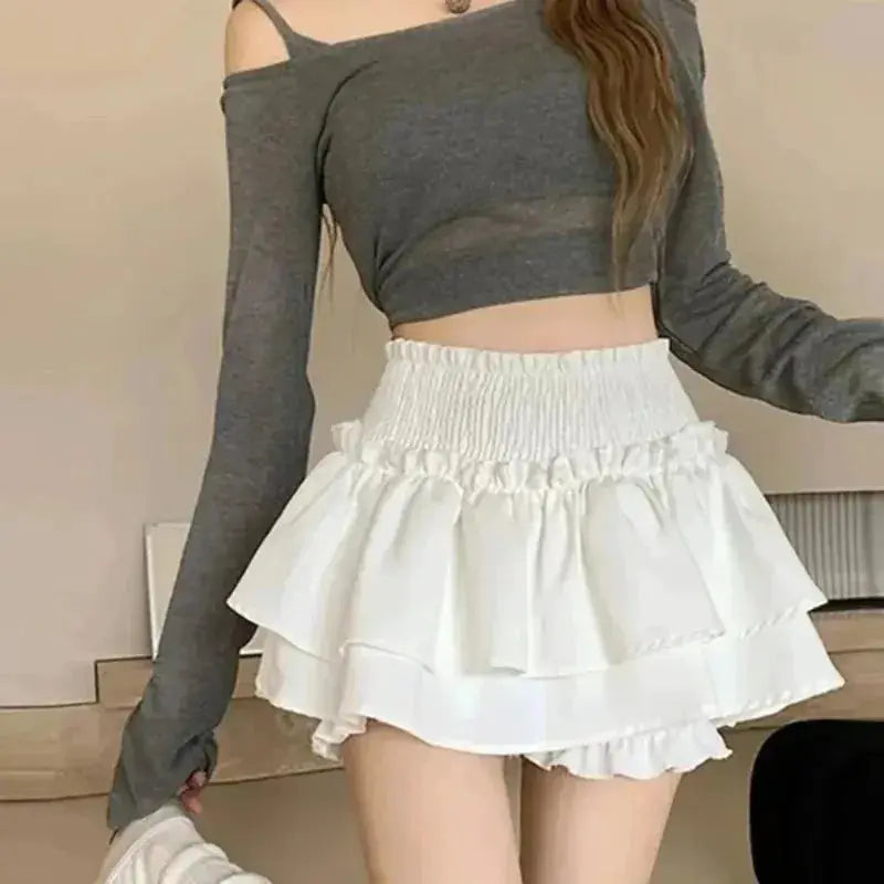 Summer Kawaii mini A-line skirt by Simples Market, white layered ruffle high-waist design