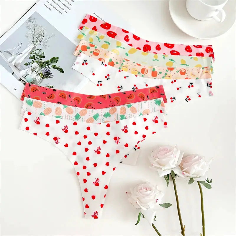 FINETOO 4-pack ultra-soft seamless women's thong underwear with graphic prints by Simples Market