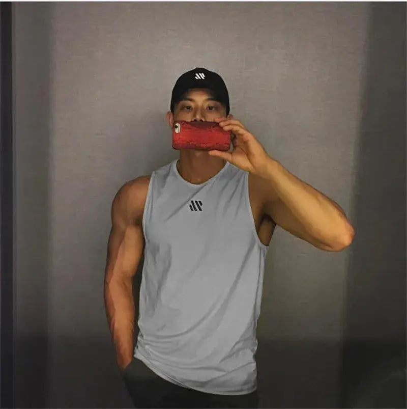 Simples Market men's gray sleeveless bodybuilding stringer tank top for gym workouts
