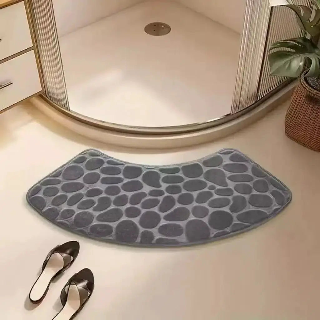Curved pebble-pattern grey bathroom mat, thick non-slip and absorbent shower room rug