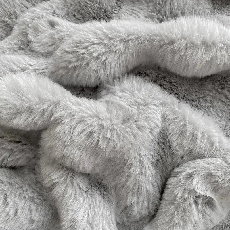 Simples Market 2pc fluffy plush pillowcase set, 48x74cm, soft rabbit fleece, light gray.