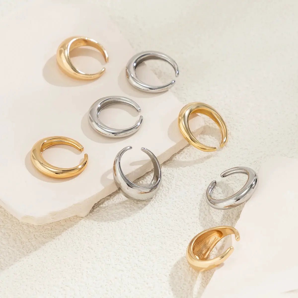 8 Pcs Chunky Open Smooth Surface Rings Set For Women Mixed Gold And Silver Color Fashion Accessories - Simples Market