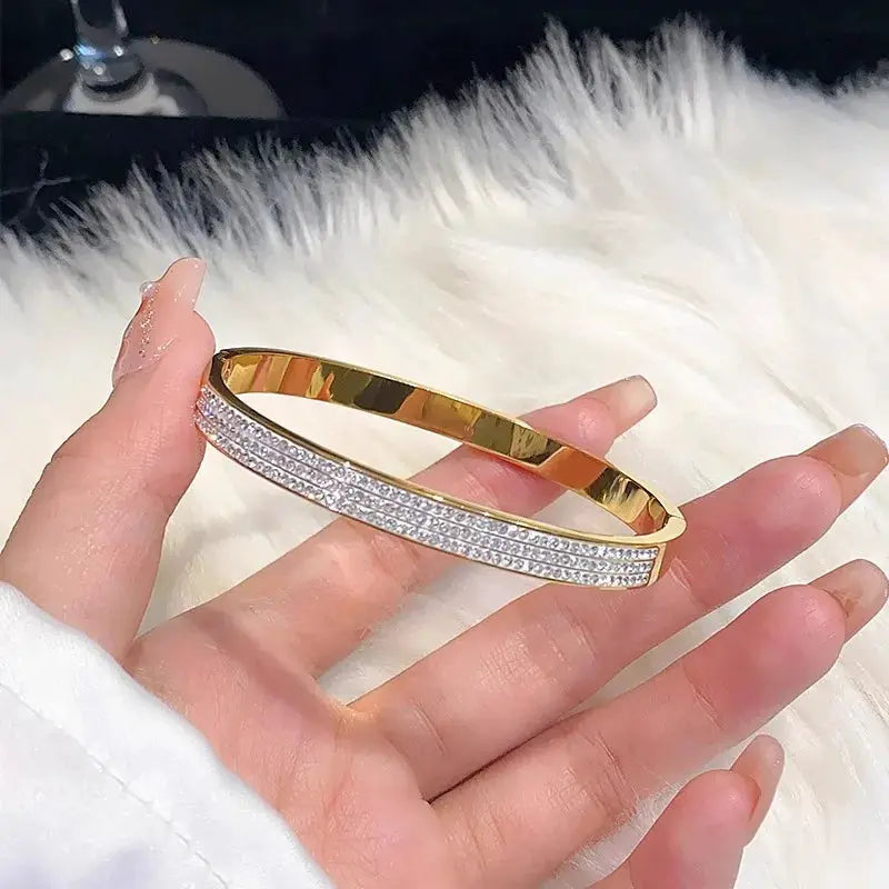 Elegant 8 Piece Stainless Steel Bracelet Set With Rhinestone Embellishments For Everyday And Holiday Wear