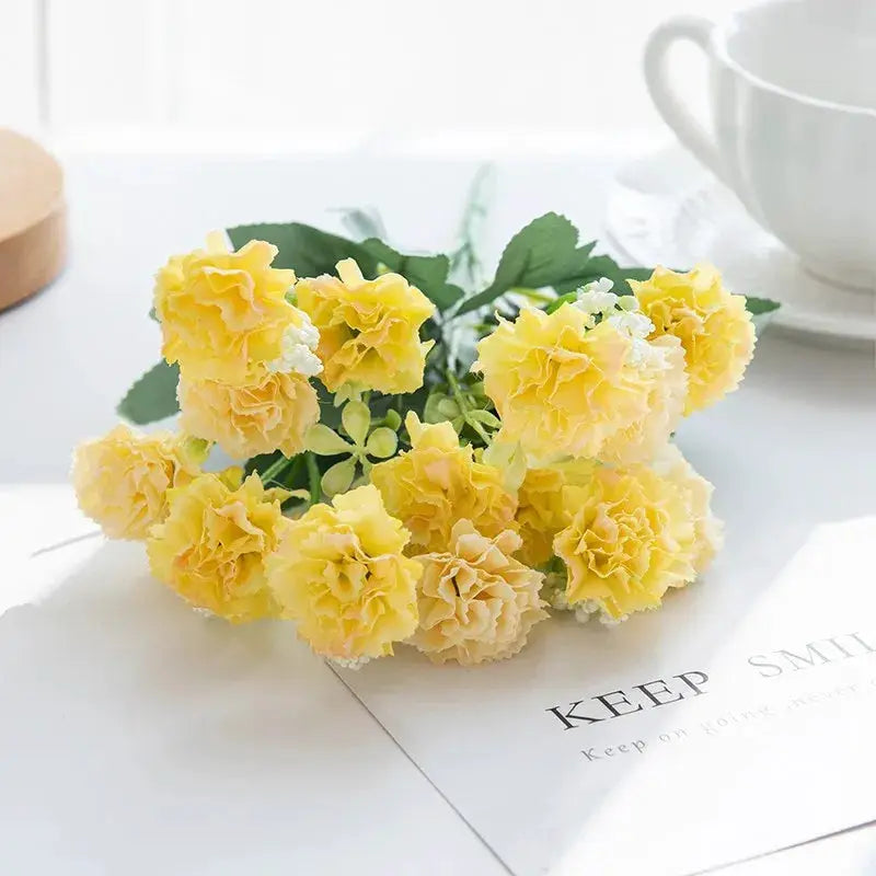Simples Market artificial yellow carnation bouquet with green leaves, 15 heads