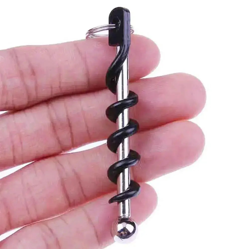 Bottle opener corkscrew keyring by Simples Market; compact metal corkscrew with black handle
