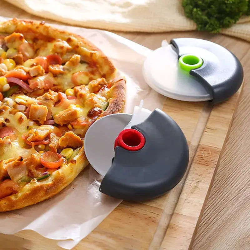 Stainless Steel Pizza Cutter With Protective Case Detachable And Washable For Easy Cleaning Kitchen Baking Tool