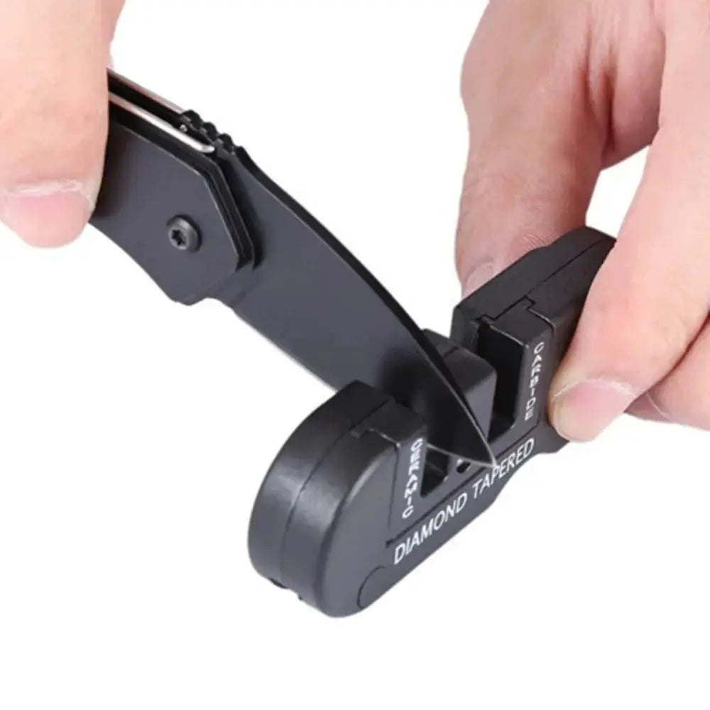 4-in-1 mini portable knife sharpener by Simples Market, black with tungsten carbide and ceramic whetstone