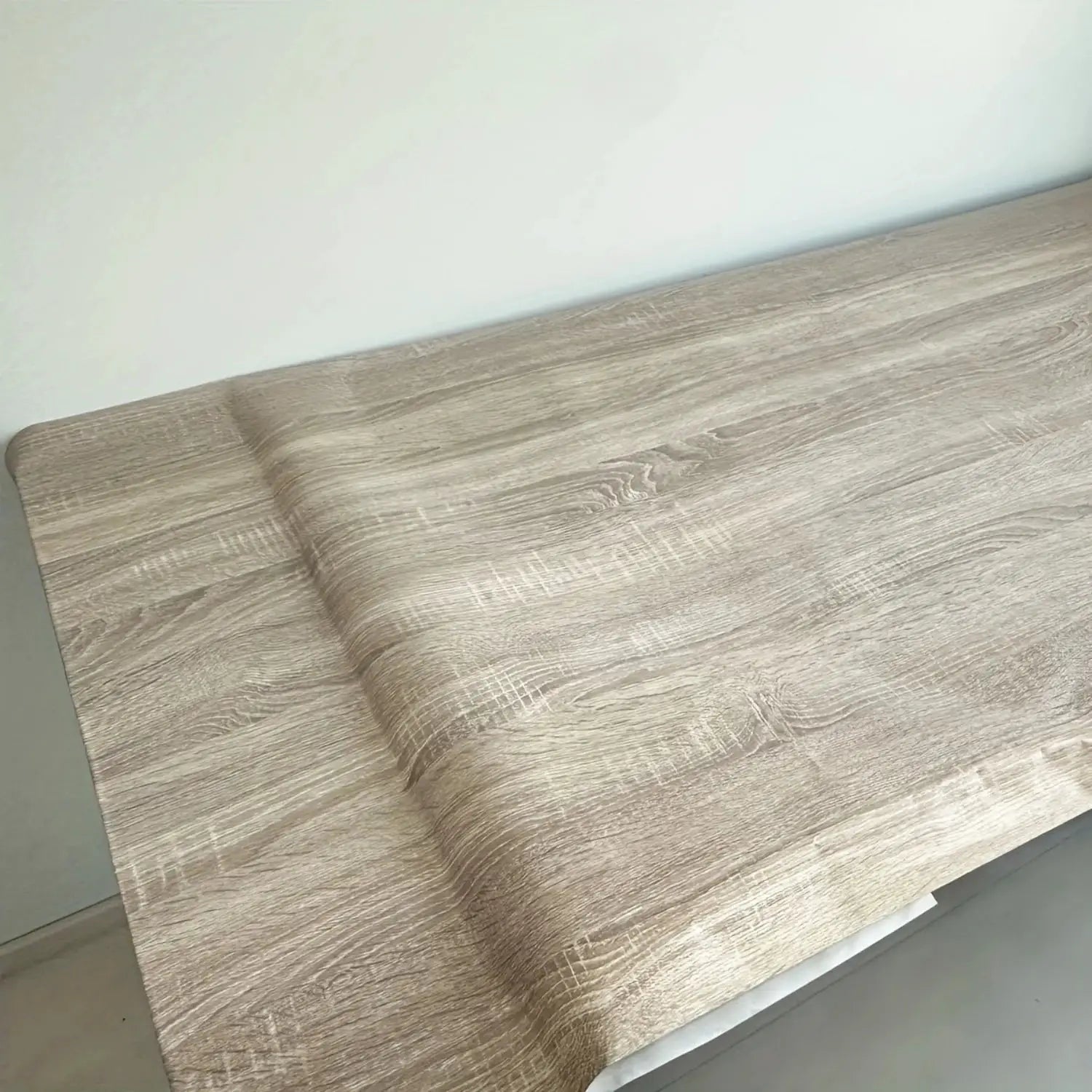 Self-adhesive wood grain vinyl wallpaper, beige-brown finish, 55cm wide, waterproof for doors and furniture.