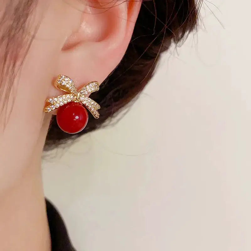 Sparkling Rhinestone Bow Pearl Stud Earrings for Women Light Luxury Fashion Jewelry Gift for Wedding Birthday