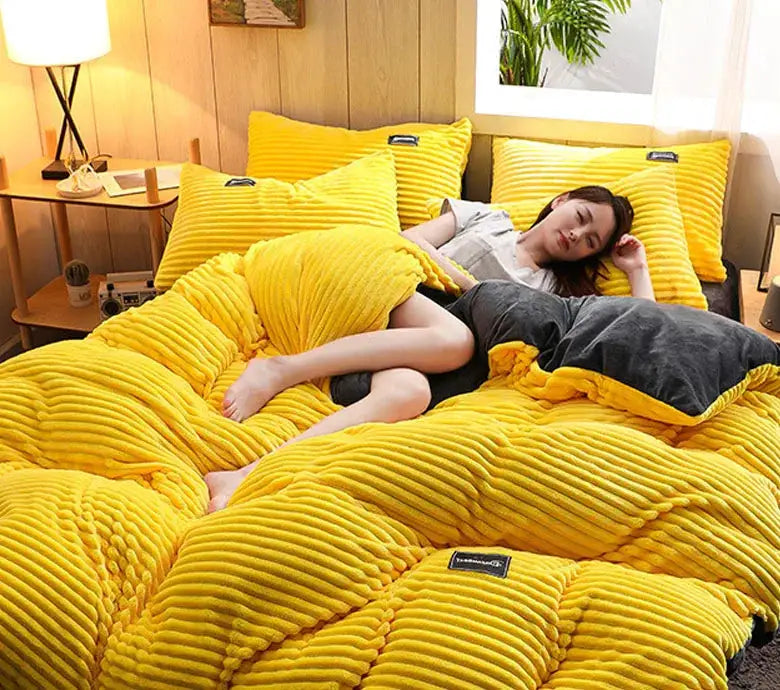 Simples Market 3pc duvet cover bedding set in yellow thick coral fleece with pillowcases
