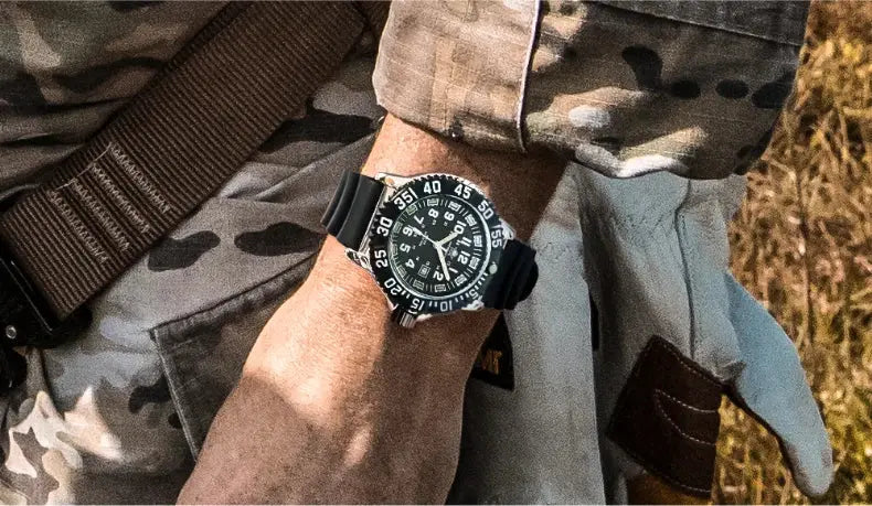 Addies Dive men's watch with black dial, rotating bezel, calendar display, 50m water resistance, black strap
