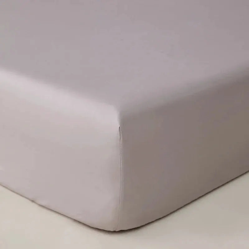 Egyptian cotton fitted sheet in lavender, Simples Market, 160/200 size.