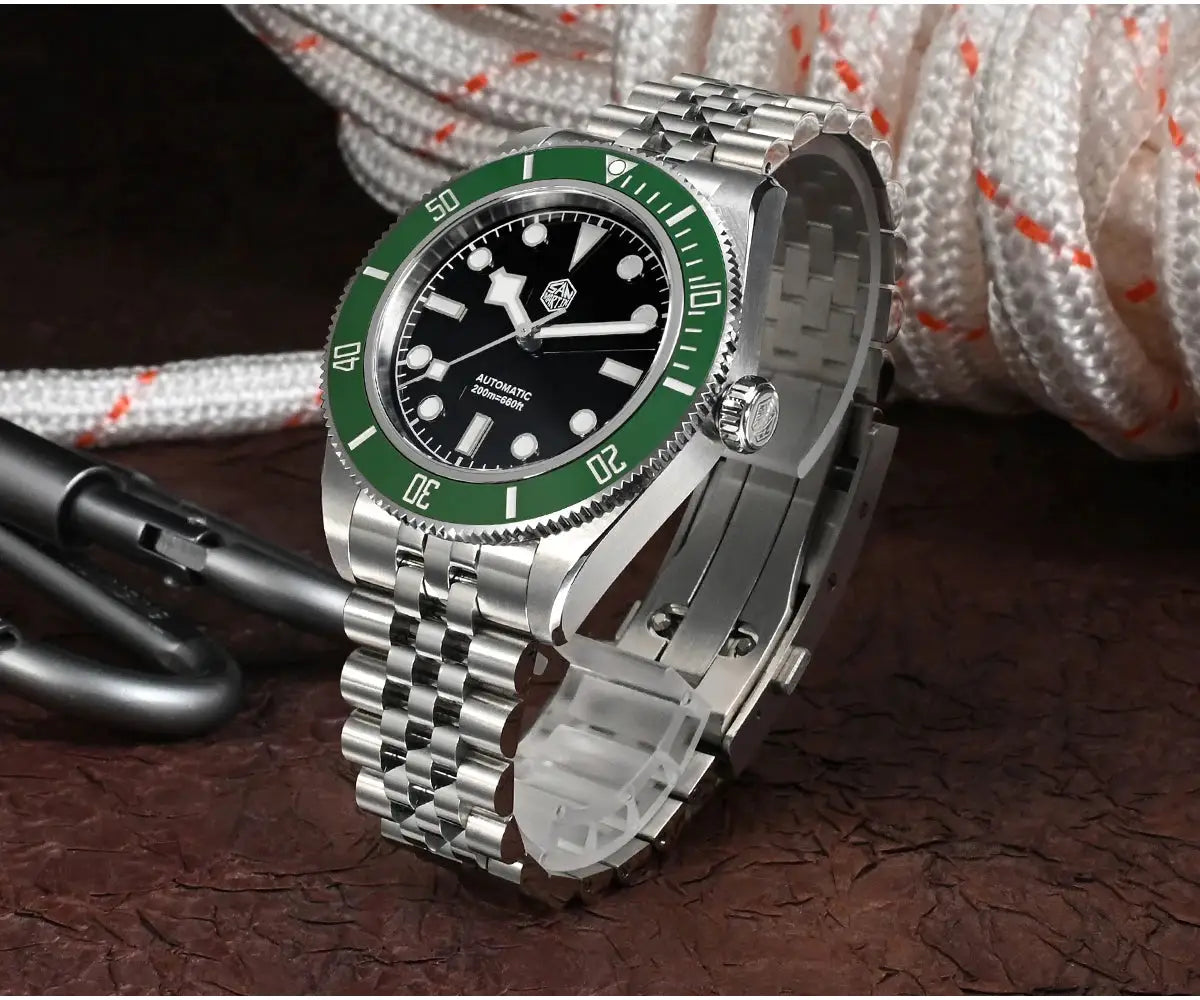San Martin 40mm BB Diver watch with green bezel, black dial, stainless steel bracelet, automatic