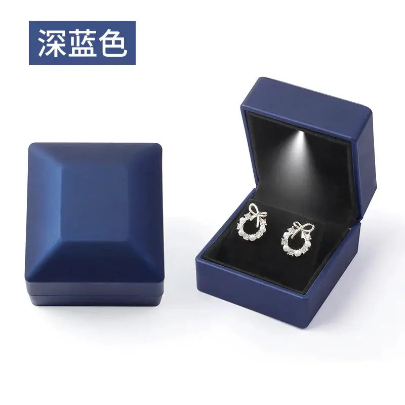 Creative Led Lighting Jewelry Set Ring Pendant Necklace And Bracelet With Light Up Jewelry Box Packaging