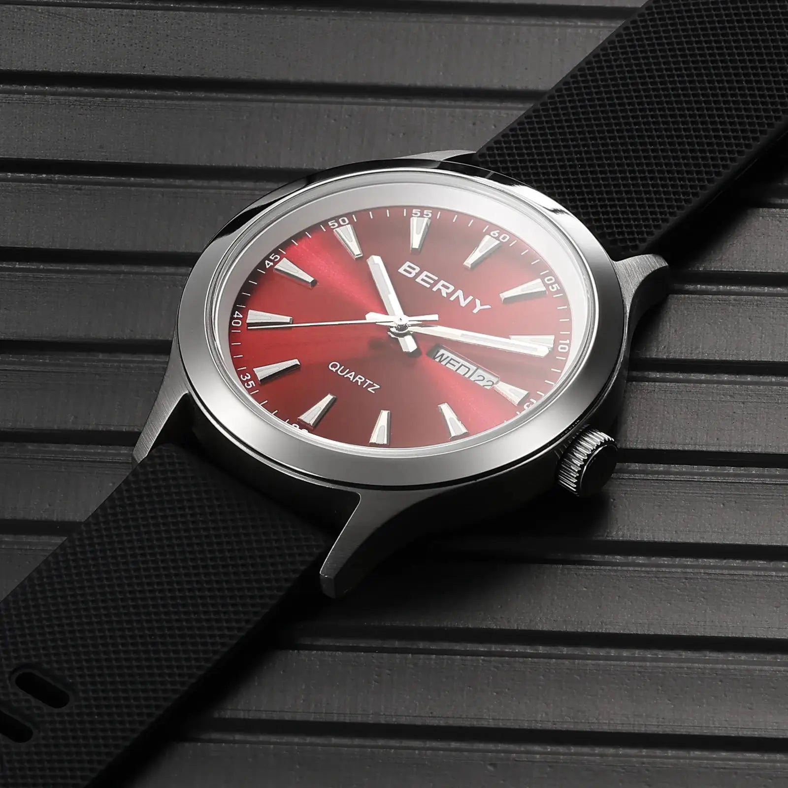 BERNY men's watch with red dial and black silicone strap