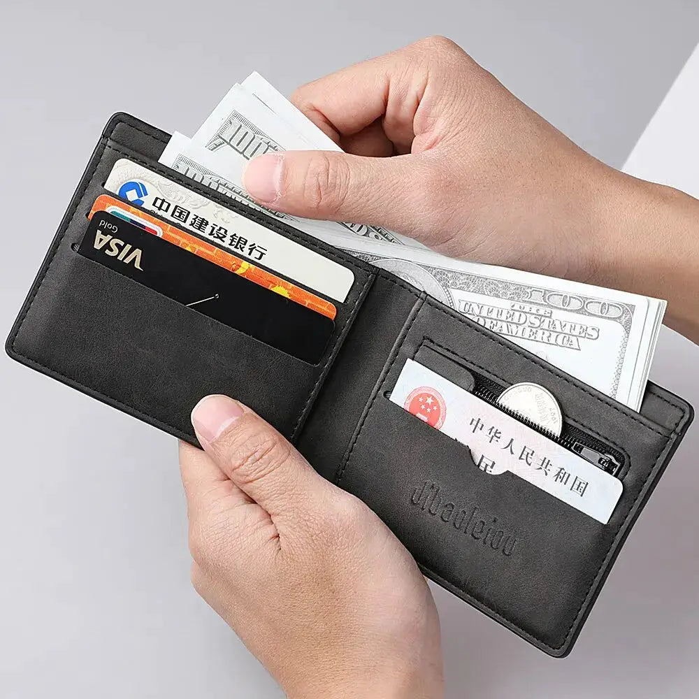 Simples Market men's black leather wallet with zip pocket, multiple card slots and cash compartments