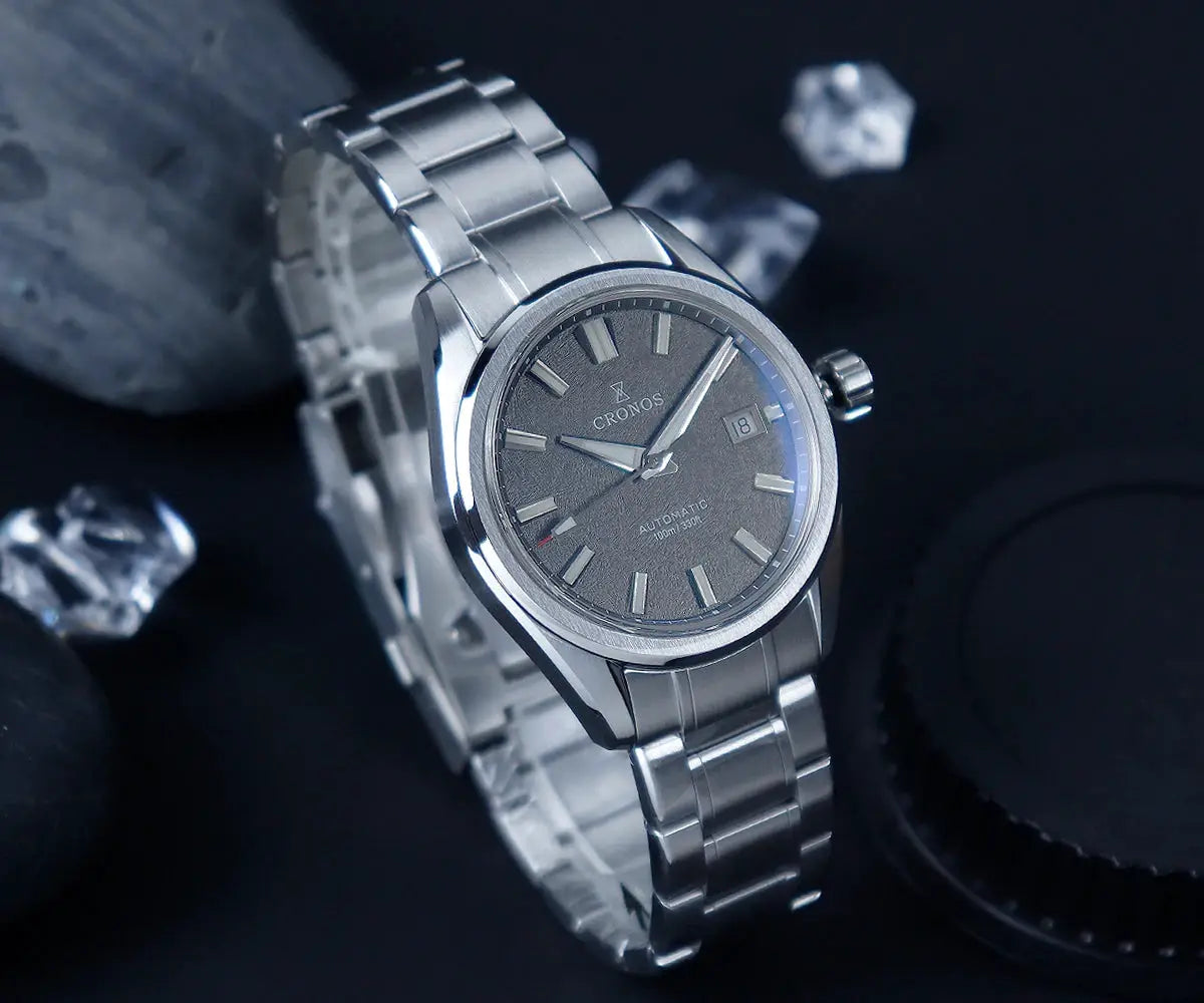 Cronos men's 39mm automatic watch with stainless steel bracelet and birch-pattern dial