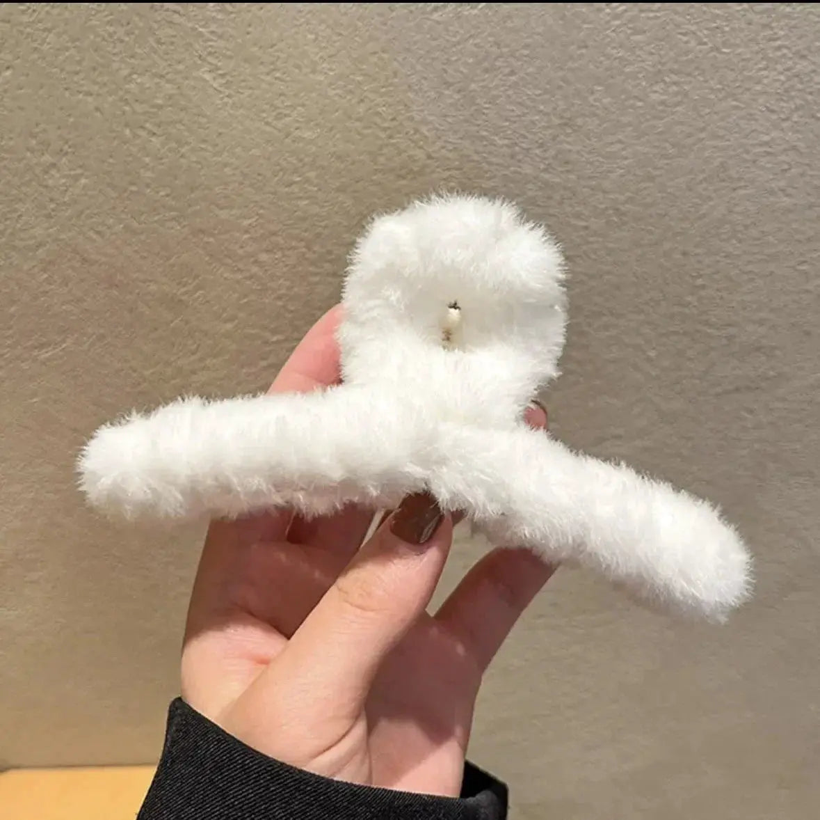 CosyGlam Winter Faux Fur Hair Claw Clip Acrylic Crab Barrette For Cosy Winter Styles