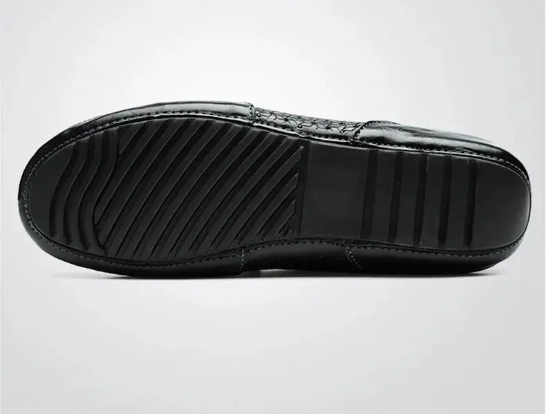 Simples Market men's black genuine leather loafers with grooved rubber sole, slip-on driving shoes