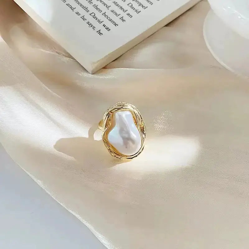 Retro Baroque Imitation Pearl Ring Women Irregular Shape 14K Gold Plated Vintage Style Jewelry
