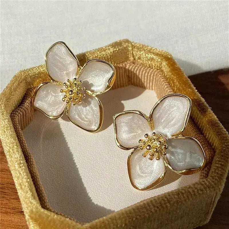 Gold Tone Metal Flower Shape Stud Earrings With Green Epoxy And Milky White Enamel Ins Fashion Jewelry