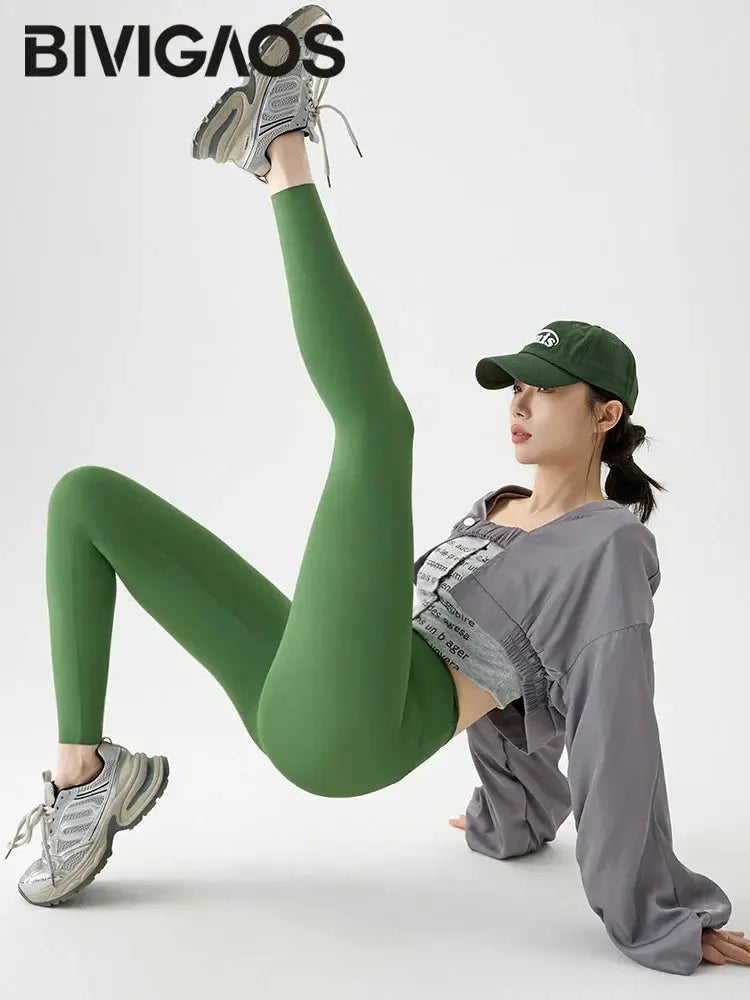 Leggings, green seamless sharkskin, women's athletic pants; BIVIGAOS by Simples Market