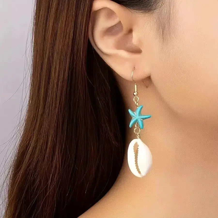 Gold Plated Irregular Back Earrings With Cream Flower Detail Heavy Design Fashion Jewelry Ideal Family Gift