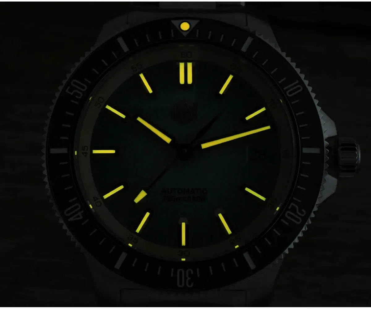 San Martin 2025 40mm dive watch with yellow lume, NH35 automatic, 200m water resistant, Simples Market