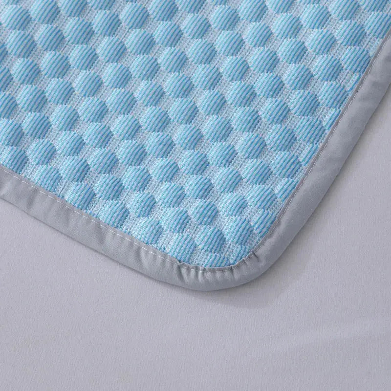 Simples Market 1pc Summer Cool Bean Pillowcase, breathable blue dotted pattern with gray edging, 48x74 cm