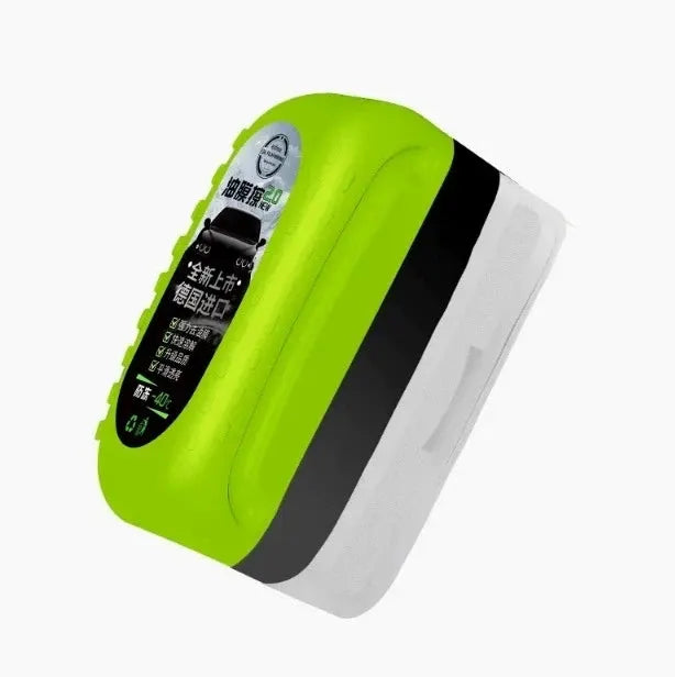 Car glass cleaner sponge brush by Simples Market, bright green body with white sponge pad
