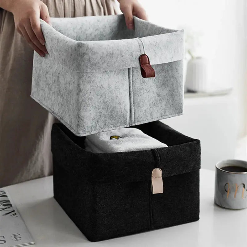 Simples Market felt storage baskets, gray and black (two), with leather strap handles for laundry and dorm storage.