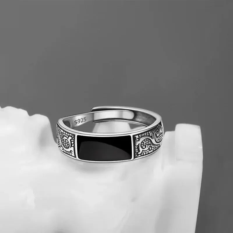 Mens 925 sterling silver ring with black zircon inlay and engraved sides, Simples Market.